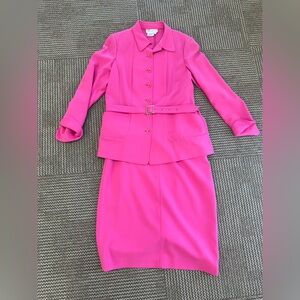 Worth Bright Pink Wool Skirt and Jacket Suit Set, size 16